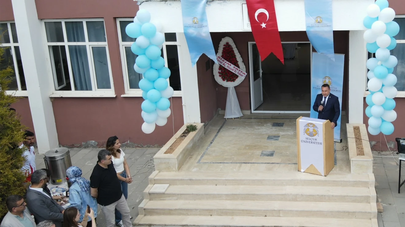 Selçuk Üniversitesinde 2. Havacılık Şenliği coşkuyla gerçekleştirildi